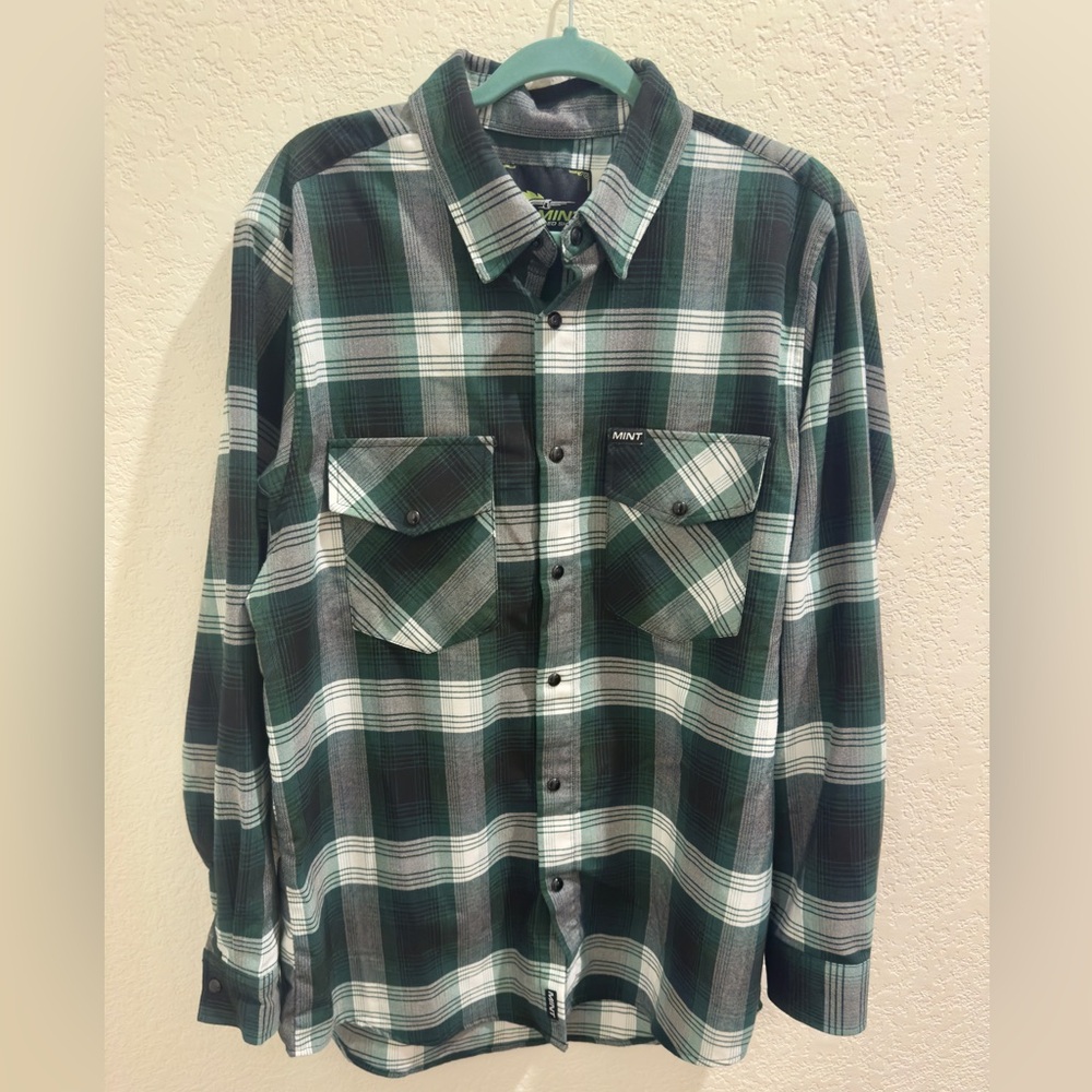 Men's Mint Speed Shop green and black plaid long sleeve shirt